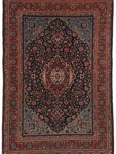 Tappeto Isfahan antico con medaglione centrale rosso su campo blu e intricati dettagli decorativi floreali su tutto il campo blu e sullo spesso bordo rosso