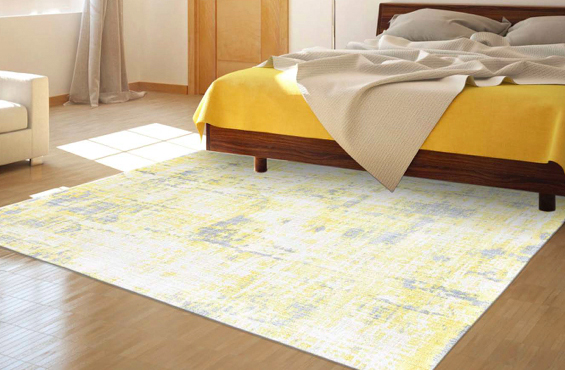 Tappeto moderno Arazi Home Imperial giallo, grigio e bianco in camera da letto classica