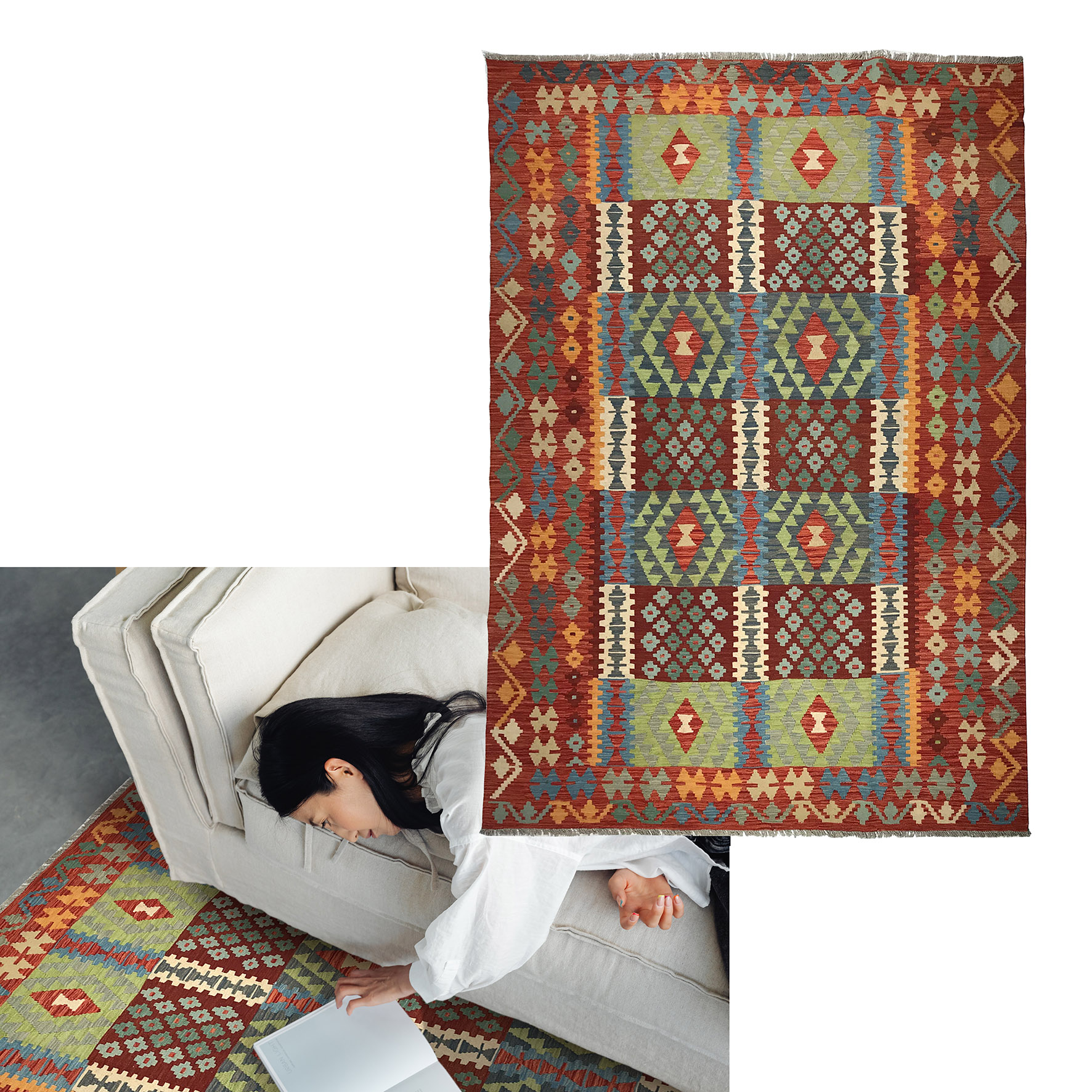 tappeto kilim Artorient in primo piano e suo posizionamento sotto divano moderno